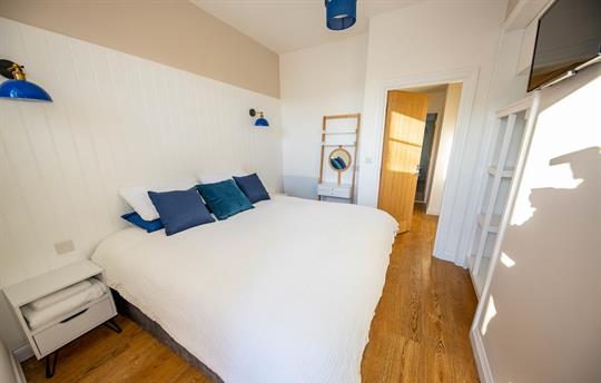 Spacious bedroom with ensuite