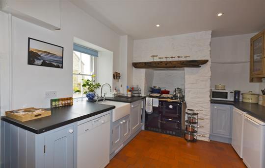 Kitchen slate work surfaces and Rayburn cooker