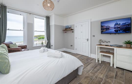 Accessible Bedroom 1 Ty Glas Beach House