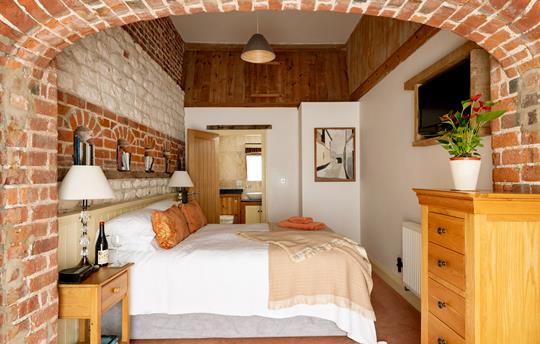 The Roost, Heritage Escapes, Master Bedroom
