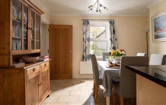 Hind's cottage Kitchen Dining . Heritage Escapes