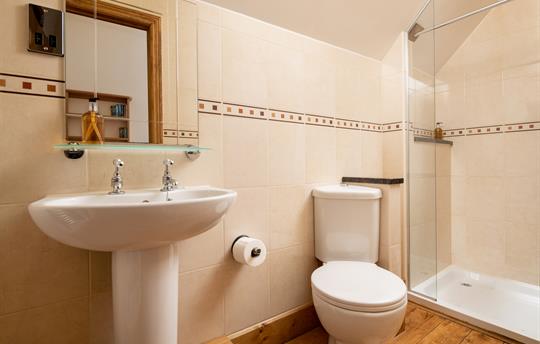 Ensuite shower room-similar style in all ensuites
