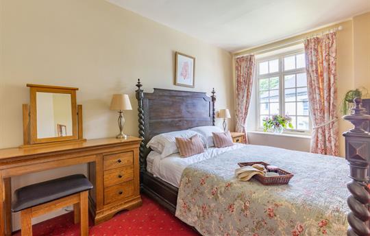 Manor House Apartment, Broomhill Manor