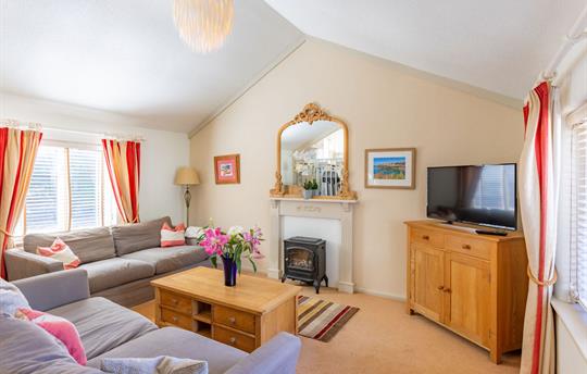 Kittiwake Cottage Living Room, Broomhill Manor