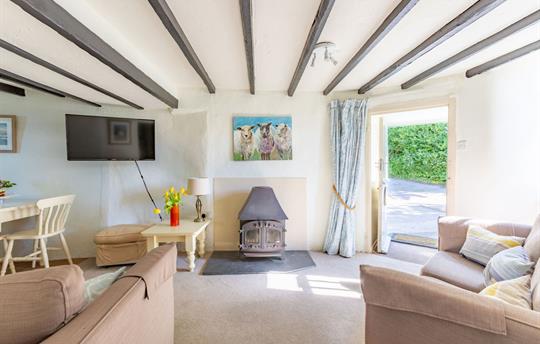 Round House Living Room, Broomhill Manor
