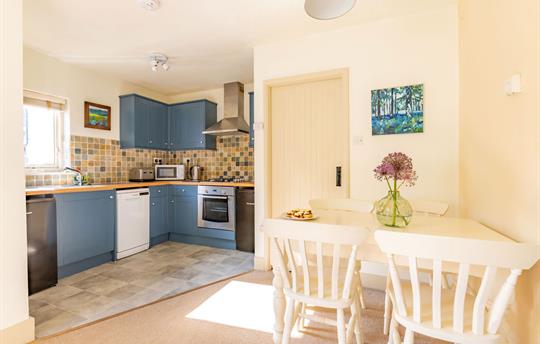 Kingfisher Cottage Kitchen Dining Broomhill Manor