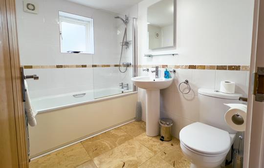 Rookery Downstairs Master Ensuite Bathroom 