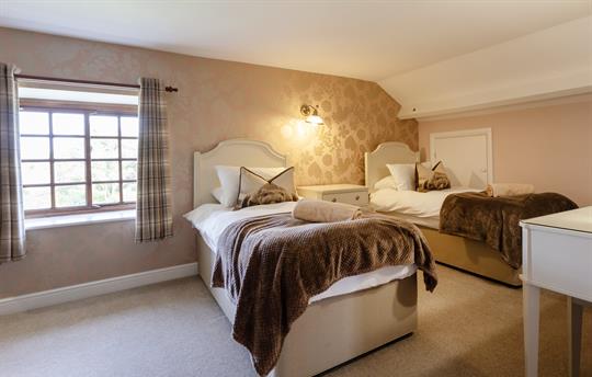 Twin Bedroom The Farmhouse 