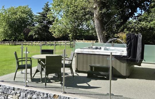 Hot Tub in Towy
