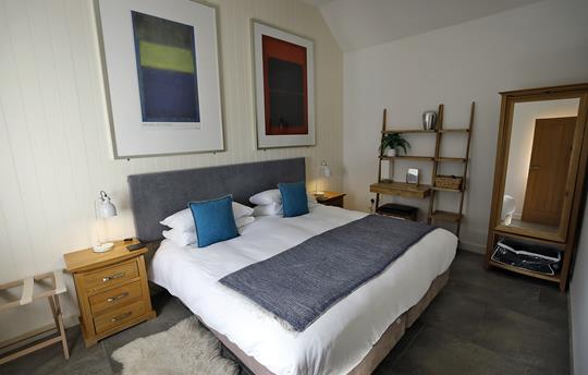 Clava cottage bedroom