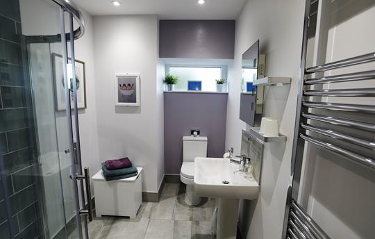 Corrimony cottage - bathroom 2 