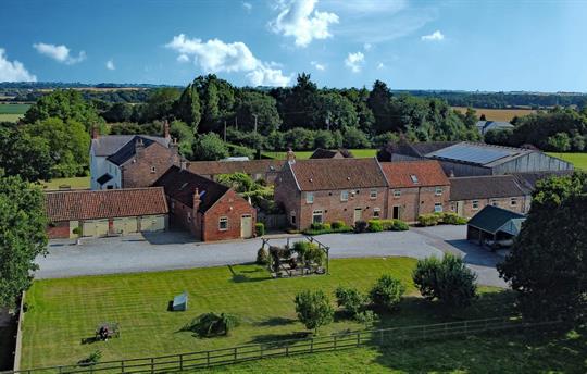 Broadgate Farm Cottages