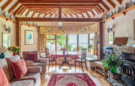 Thatcher's Rest Cottage bay window sea view