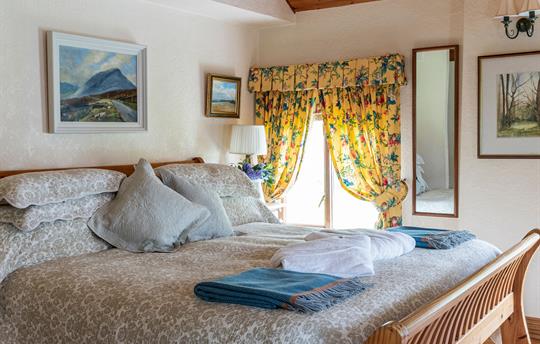 Thatcher's Rest master bedroom