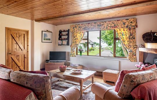 Apple Loft open plan sitting room