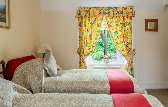 Rose Cottage twin bedroom ensuite