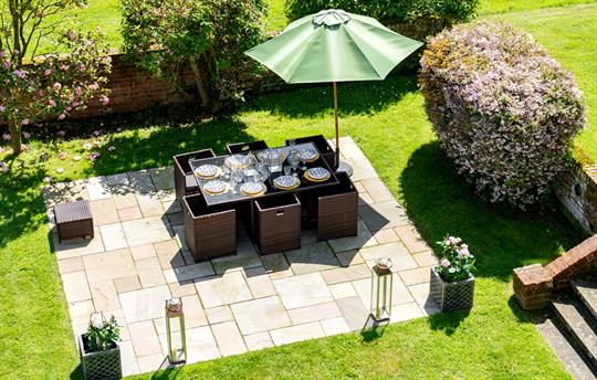 Outdoor seating at Gresham Hall