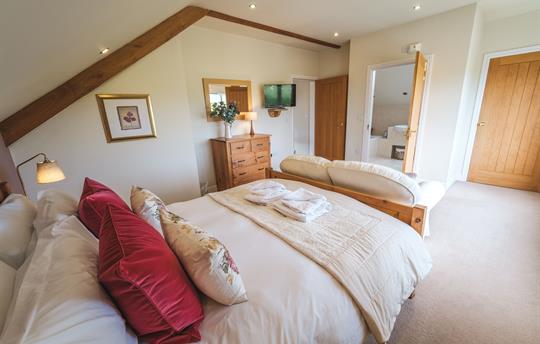 Pheasant King Bedroom