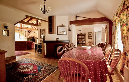 Little Orchard Cottage open plan 