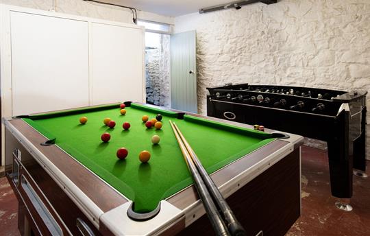 Your own simple games room in the basement