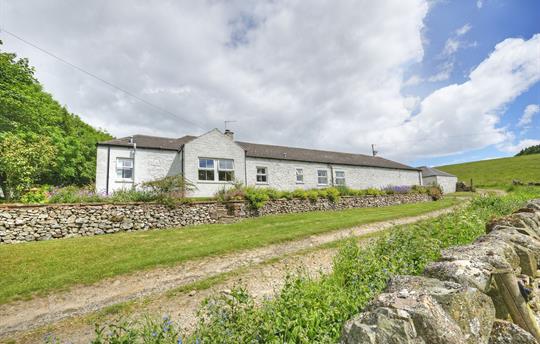 Private drive to Abbotsway Cottage