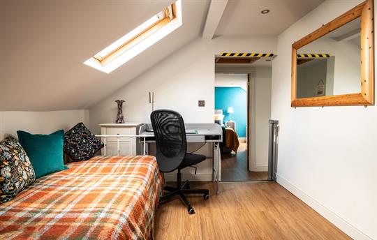 Landing with workspace and daybed