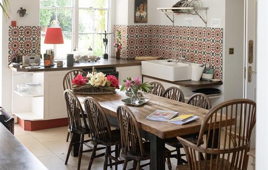 Kitchen with breakfast table
