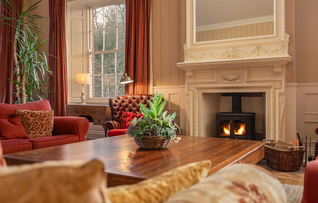 Fantastic huge sitting room, log burner, piano