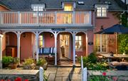 Gated courtyard garden and balcony