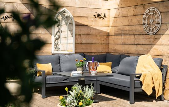 Lakeview Private Garden Area