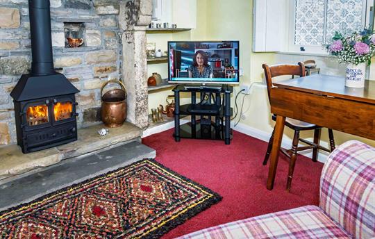 Minnie's Cottage Lounge