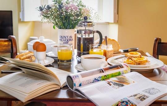 Minnie's Cottage breakfast table