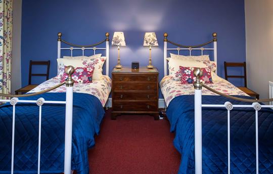 Twin bedroom at Urlay Nook