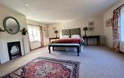 Panpantum bedroom in Monnington House