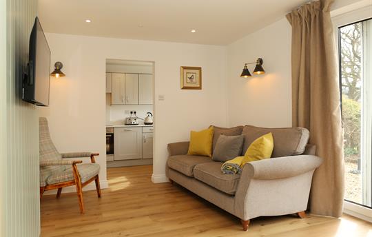 Sitting/dining room with patio doors