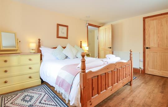 Foxglove double room