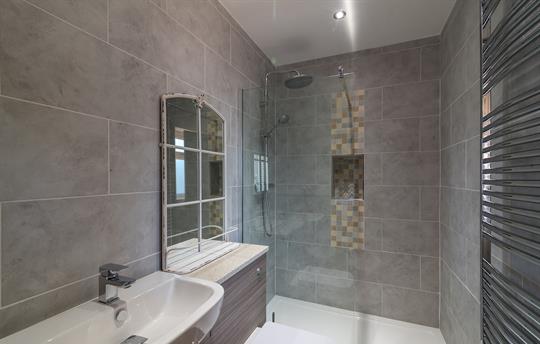 Ensuite Shower