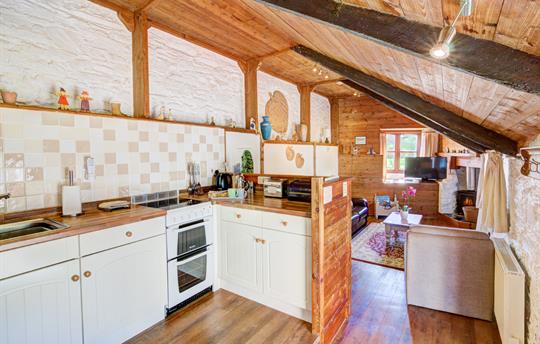 Clematis kitchen and living room