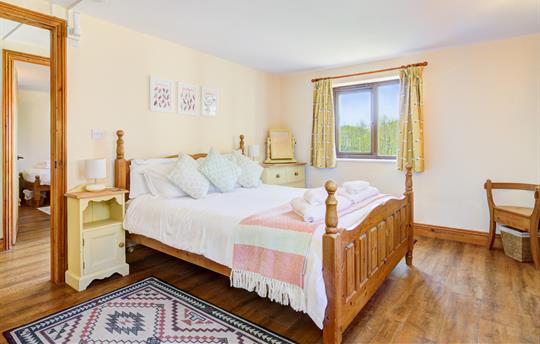 Cow-mumble double bedroom