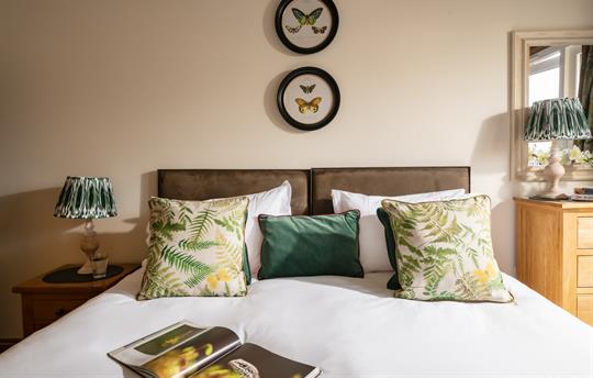 Stunning decor, quality bed linen and towels