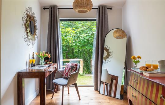Pipistrelle Barn Master Ensuite Bedroom