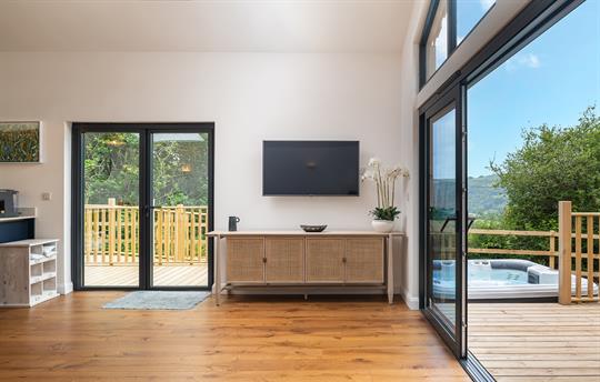 Pipistrelle Barn Lounge and Deck