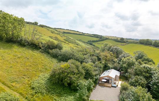 Pipistrelle Barn Setting