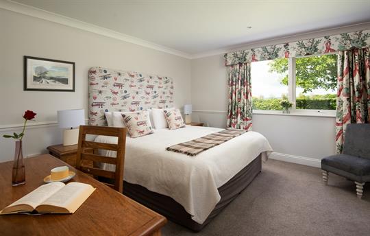 Double bedroom with en suite