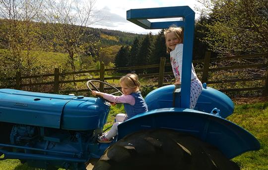 Denis the Dexta Play Tractor