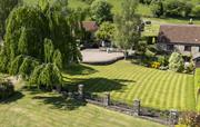 Our - Private Hamlet of 5 x 5* Luxury Barns