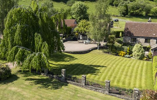 Our - private hamlet of 5 x 5* luxury barns