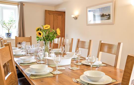 Perfect dining for family & friends