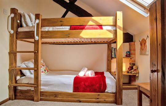 William's Hayloft Bunkbed Bedroom