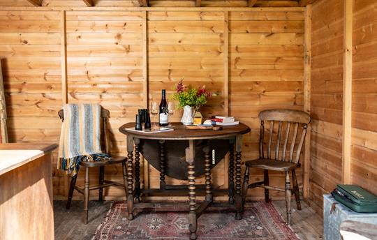 Gwanas Fawr summerhouse